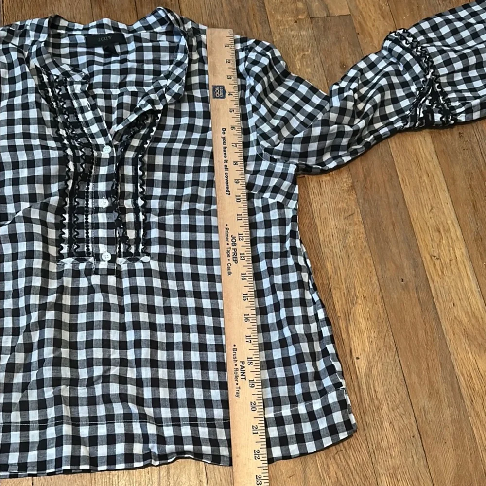 J. Crew Black and White‎ Checkered Blouse with ruffles tunic 100% cotton size 6